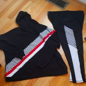 - -Xersion finish line 7/8 leggings and boxy hooded crop sweatshirt (2piece)
